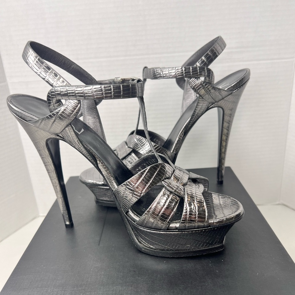 Saint Laurent YsL 105mm Tributes Grey Graphite Embossed Leather Size 40.5 /10.5